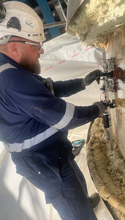 Finding cracks with TOFD